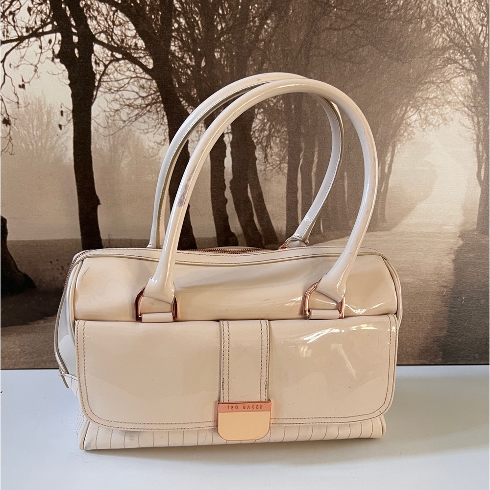 Cream Ted Baker USED handbag. Very spacious